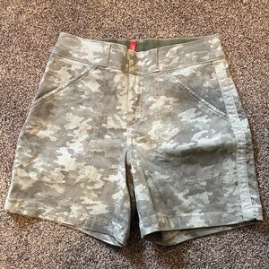 SPANX Gray Camo Cargo Shorts